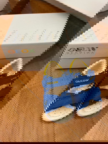 Geox πέδιλα