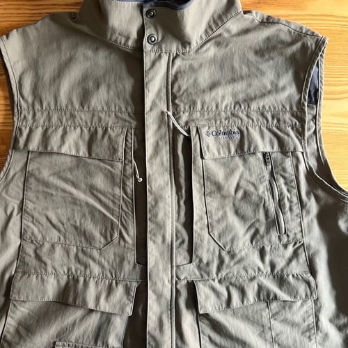 Columbia sleeveless jacket khaki XXL like new