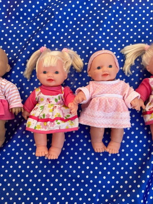 Dolls like new, set of 4