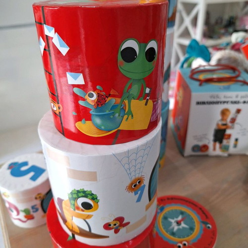 Book tower new with 10 colorful blocks and animal shapes
