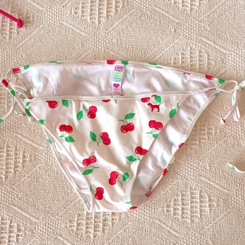 Victoria's Secret bikini bottom new with cherry print, Large