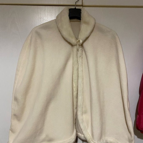 Cape like new, size S/M, white and beige