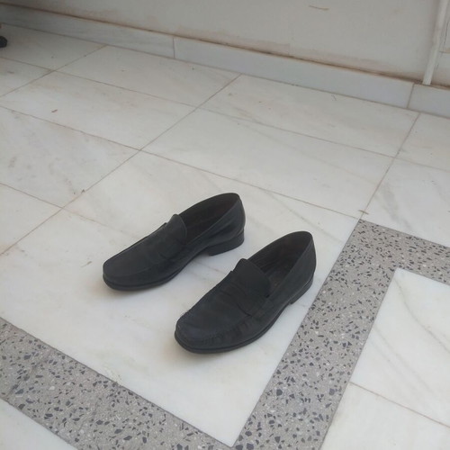 Men's leather shoes size 42 used, black moccasins