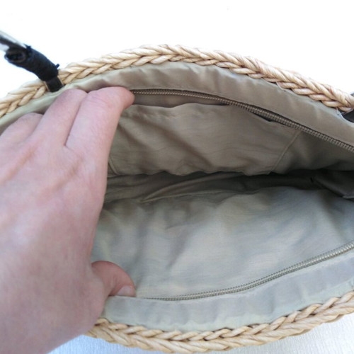 Woven shoulder bag new, black beige