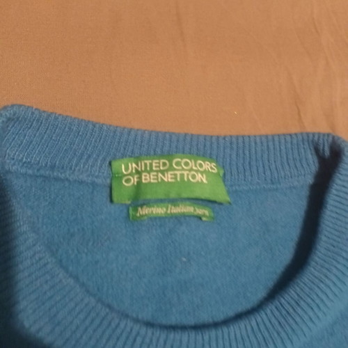 Benetton lightweight wool sweater medium turquoise like new