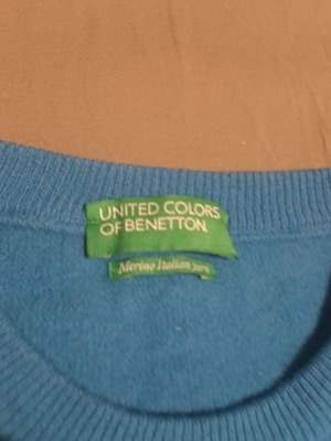 Benetton lightweight wool sweater medium turquoise like new