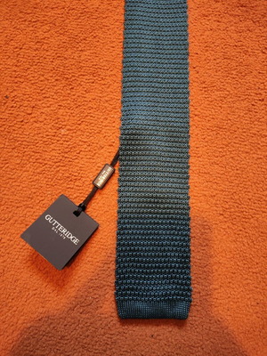 Gutteridge tie new