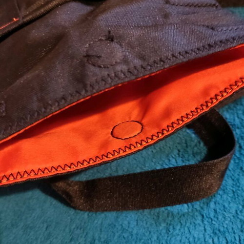 Nike crossbody bag like new, black and orange