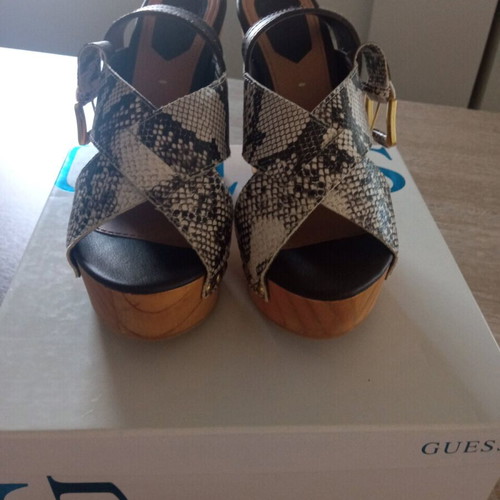 Gioseppo platforms like new with snake print, size 40