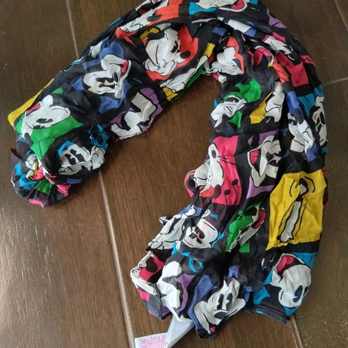 Mickey Mouse Disney scarf like new, multicolored