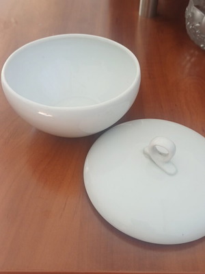Porcelain decoration like new