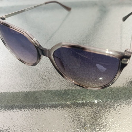Sunglasses like new, beige
