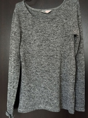 H&M kids blouse like new, size 140 cm, black and white