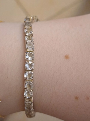 Elastic bracelets with stones used, set