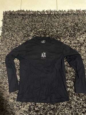 Armani Exchange long sleeve tshirt medium dark blue like new