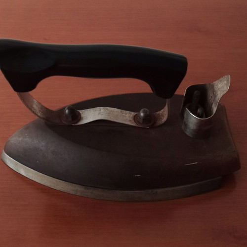 Vintage Electric Antique Iron 1960 like new