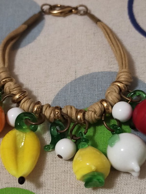 Fruit bracelet like new