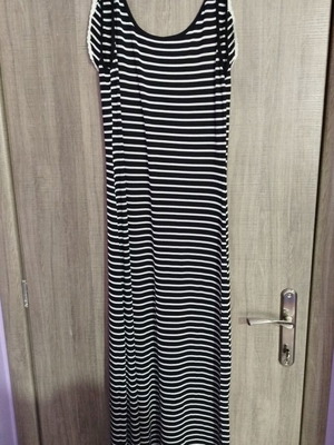 Long women's dress size 38 (M) used, black and white