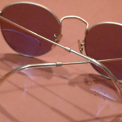 Mirror sunglasses in excellent condition polarised