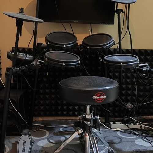 Alesis Nitro Mesh electronic drum kit