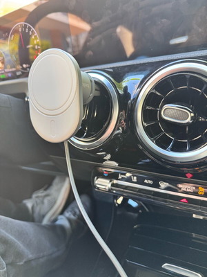 Belkin MagSafe Wireless Charging Car Dock σαν καινούργιο, 15W