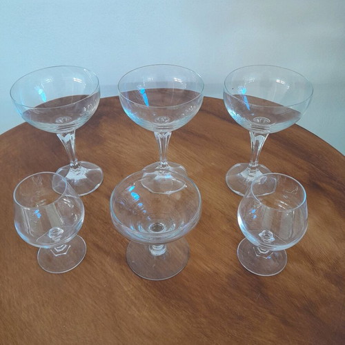 Glass liqueur/cognac glasses set of 6 like new