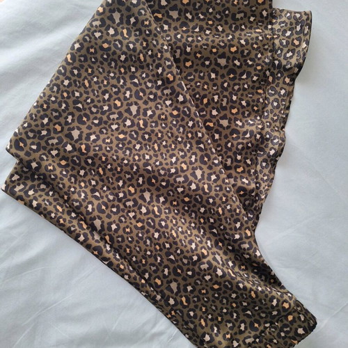 Satin skirt like new size S/M black and green