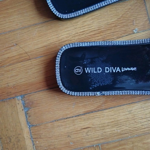Unique flat slippers like new, black size 40