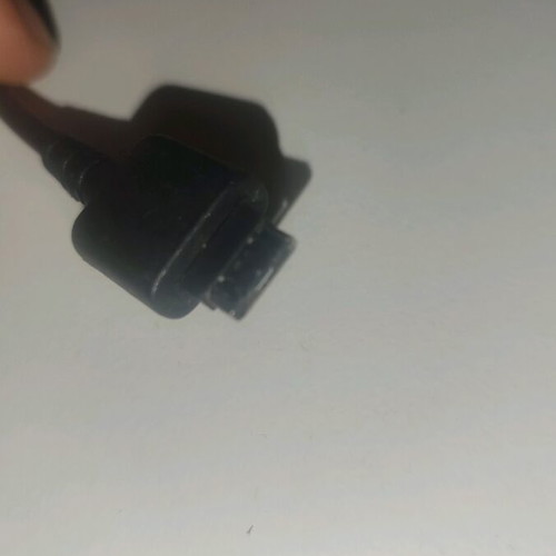LG kp105 cell phone used with original charger