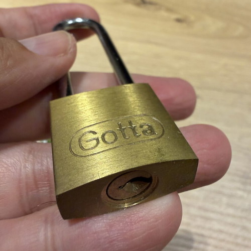 Gotta brass padlock 25mm, new