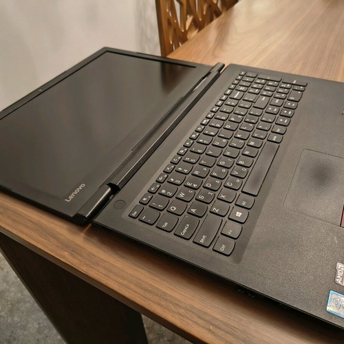 Lenovo V110-15ISK laptop like new, i3-6006U, 8GB RAM, 240GB SSD + 500GB HDD