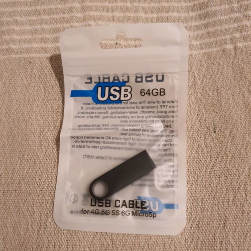 USB 64GB unused