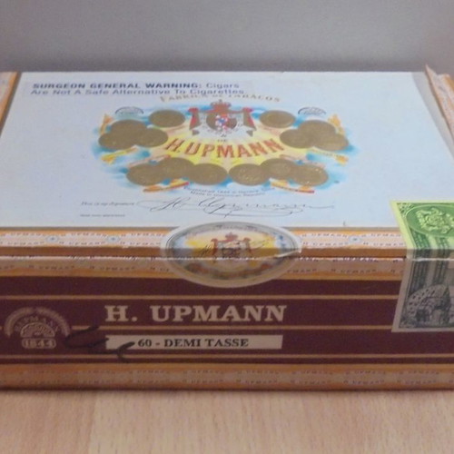 H. UPMANN old wooden cigar box used, empty