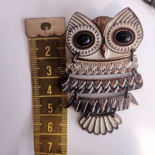 Whimsical Y2k Vintage Owl Brooch used, bronze and cream tones
