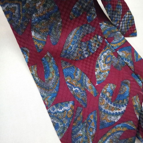 Silk tie 10cm like new, red with multicolor pattern