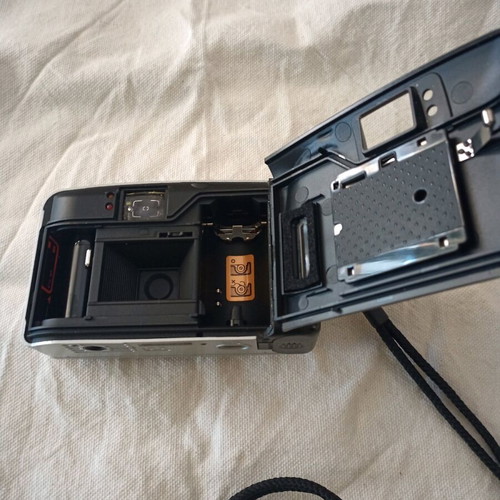 Olympus Trip XB41 analog camera for 35mm film like new