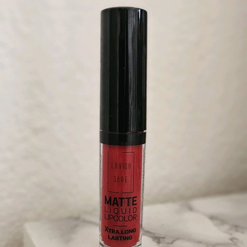 Lavish Care Matte Liquid Lip Color No 15 like new, red