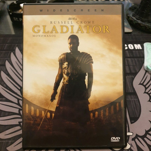 Gladiator DVD like new with Greek subtitles