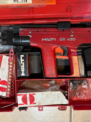Καρφωτικό πιστόλι Hilti DX 450 μεταχειρισμένο ημιαυτόματο φυσιγγίου