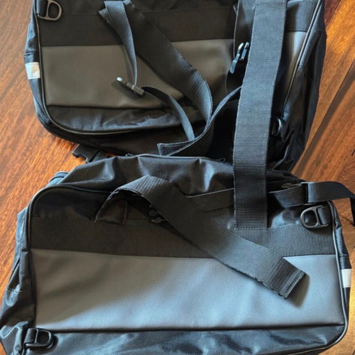 Quest Motorcycle Saddlebags pair, like new, expandable touring