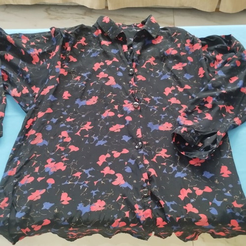 Women's Printed Shirt with Shoulder Pads like new, multicolor