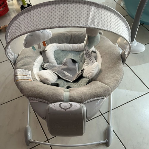 Relax baby bouncer with musical sounds up to 9 kg, new