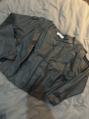 Mind Matter blouse black long sleeve like new