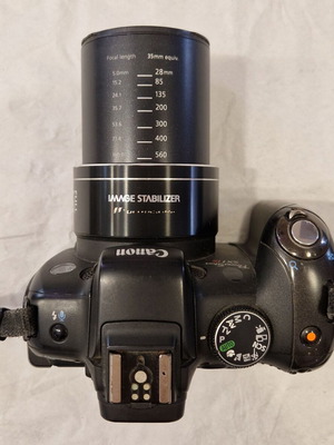 Canon PowerShot SX1 IS digital camera, 20x optical zoom, Full HD