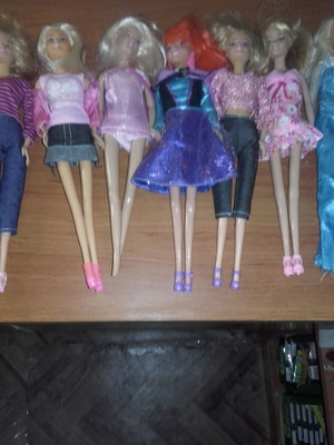 Barbie σαν καινούργιες, πακέτο 7 τεμάχια