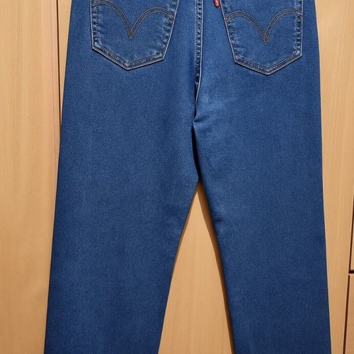 Levi's Ribcage Straight Jean size M 38 10 blue like new