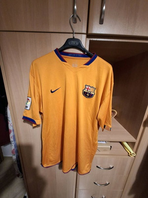 Barcelona collectible away shirt size XL like new