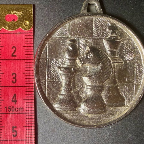 Chess medal like new, silver color 50mm