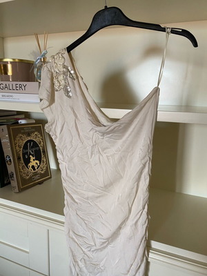 Paranoia dress S ivory like new