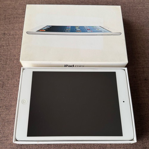 iPad Mini MD531HBA 16GB used, excellent condition with box